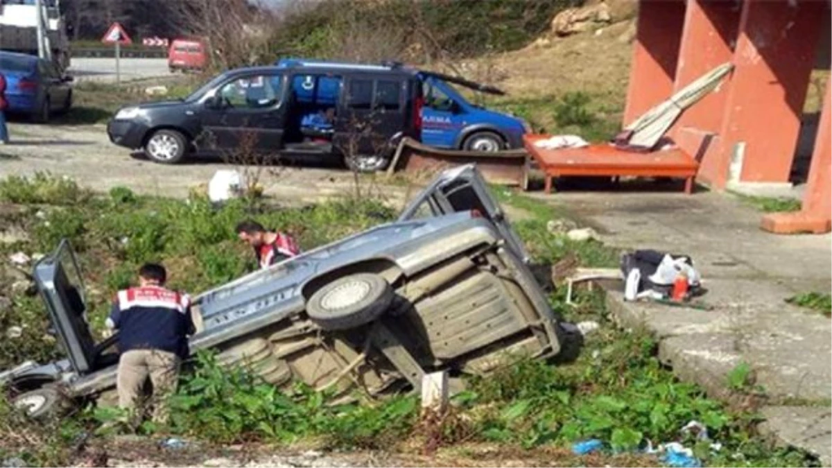 Giresun\'da Trafik Kazası: 1 Ölü, 2 Yaralı