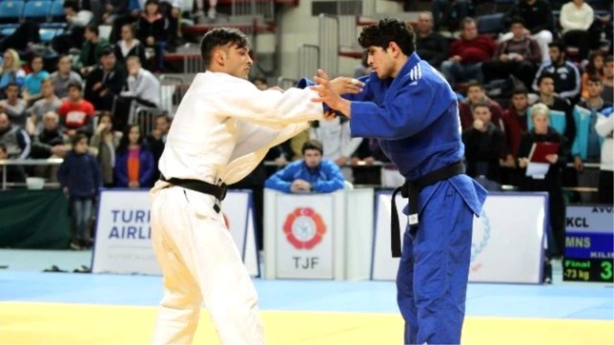 Manisa Büyükşehir\'in Judocularından Önemli Başarı