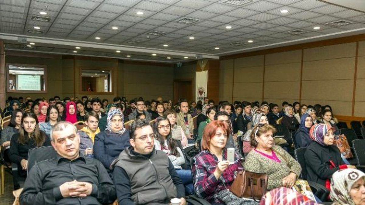 Özel Sani Konukoğlu Hastanesi\'nde Halka Açık Konferans