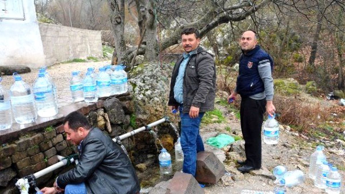 Manisa\'nın Yaralı Pınarı Şifa Dağıtmaya Devam Ediyor