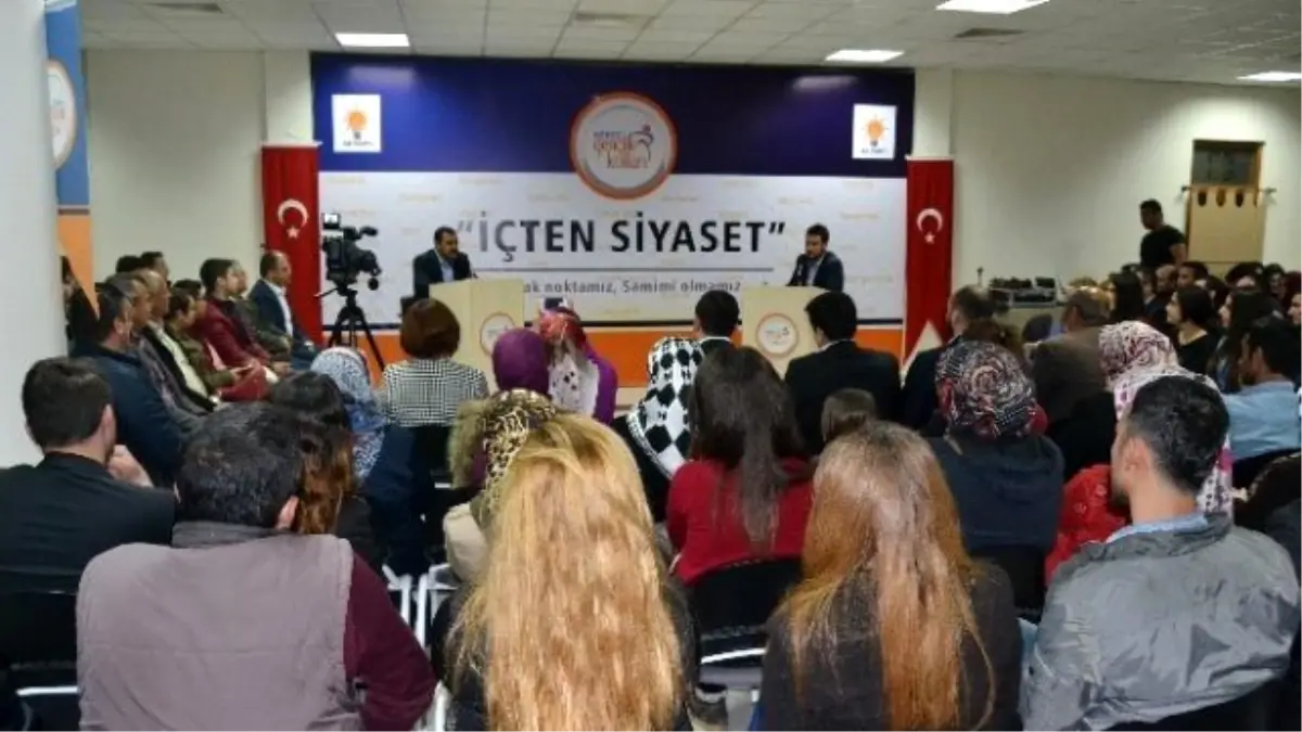 Rıza Sümer Gençlerle Bir Araya Geldi