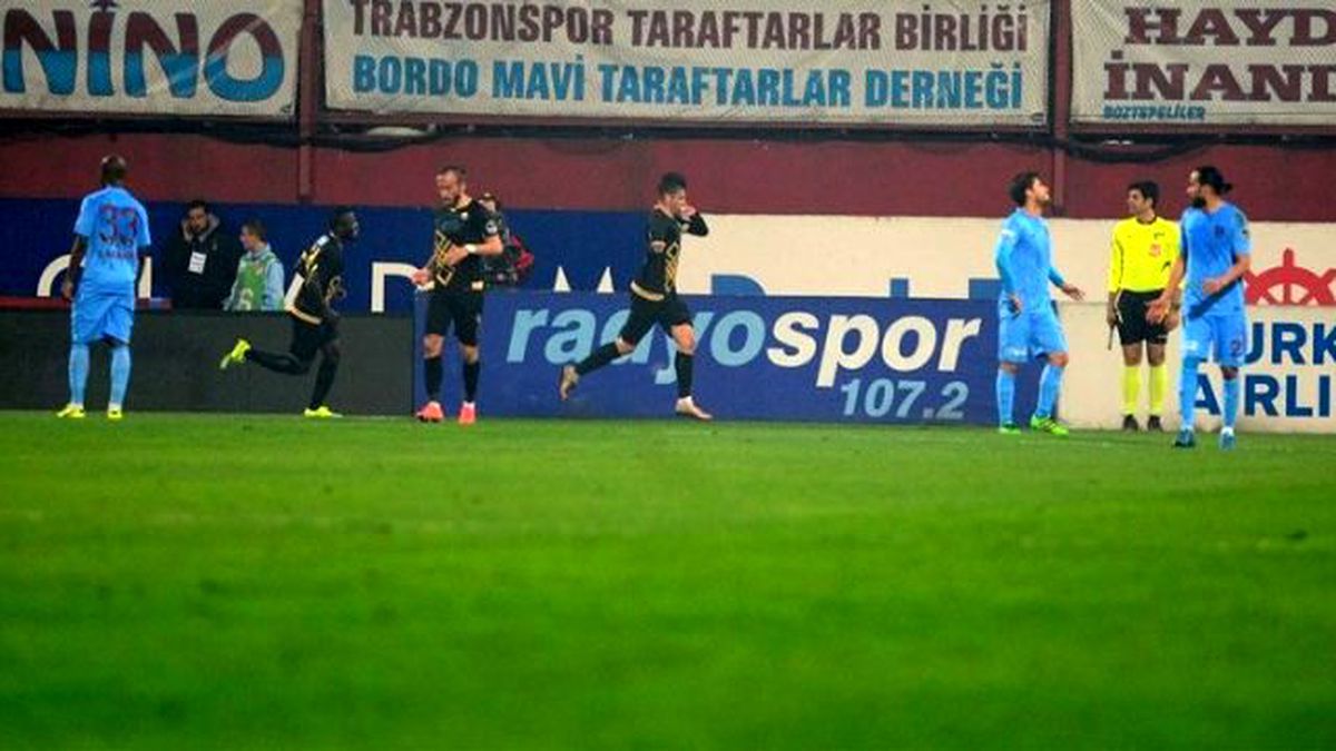 Trabzonspor, Kendi Sahasında Osmanlıspor'a 2-1 Yenildi