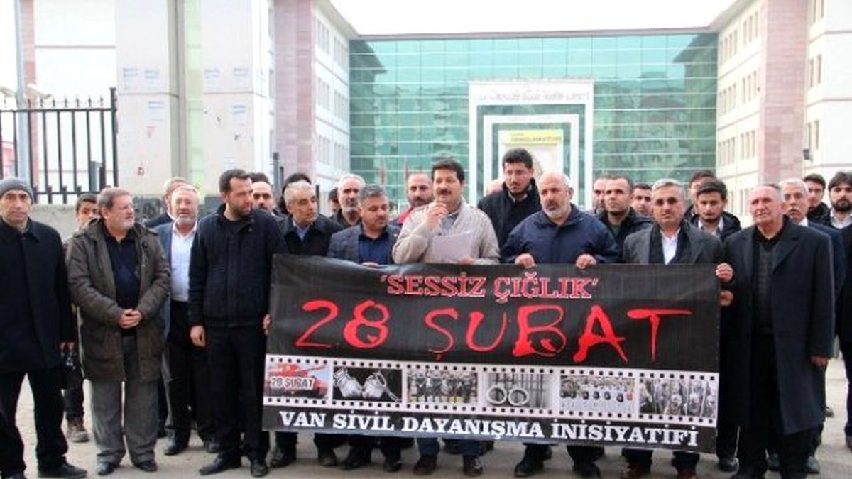 Van\'da \'28 Şubat\' Açıklaması