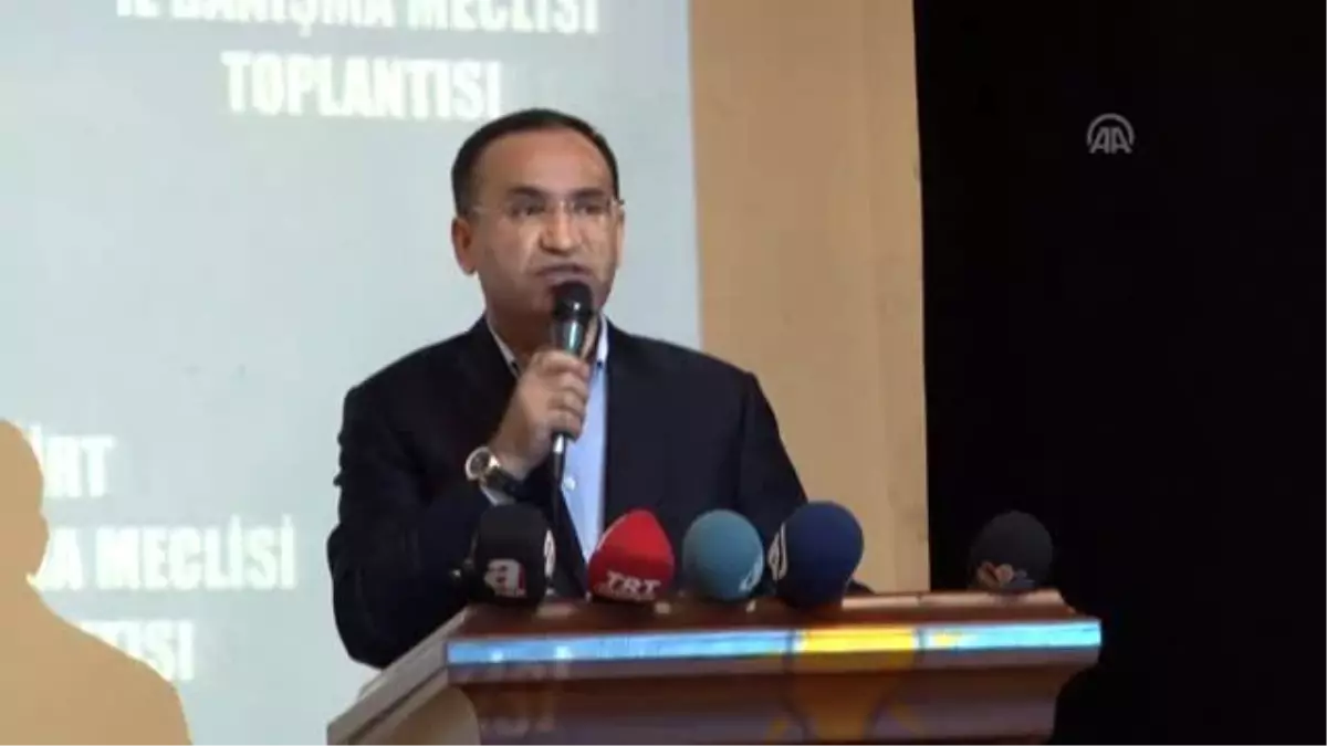 Bozdağ: "(1971 Muhtırası) Hem Parlamentoda Hem de Senatoda Okundu. Kimsecikler İtiraz Etmedi"