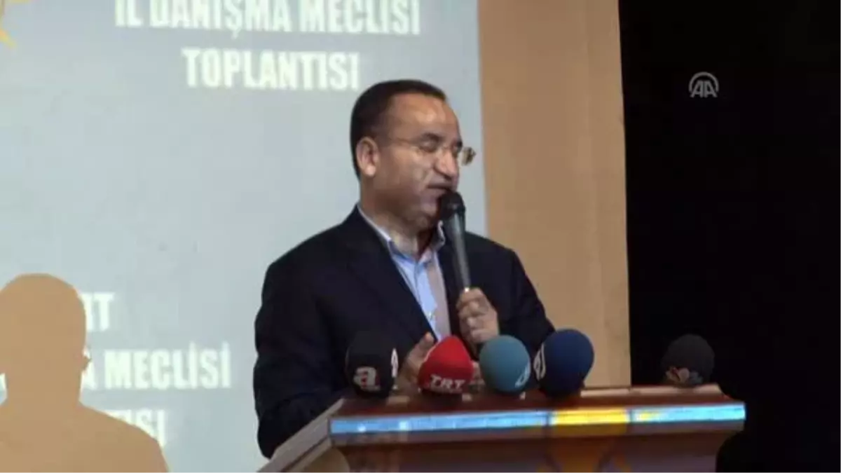 Bozdağ: "27 Nisan Bildirisi Yetmedi O Zaman da Anayasa Mahkemesi Vardı Şimdi de Var"