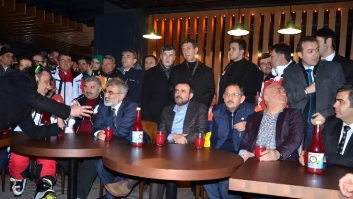 Bünyan Gilaburusu Erciyes\'in Zirvesinde Tanıtıldı