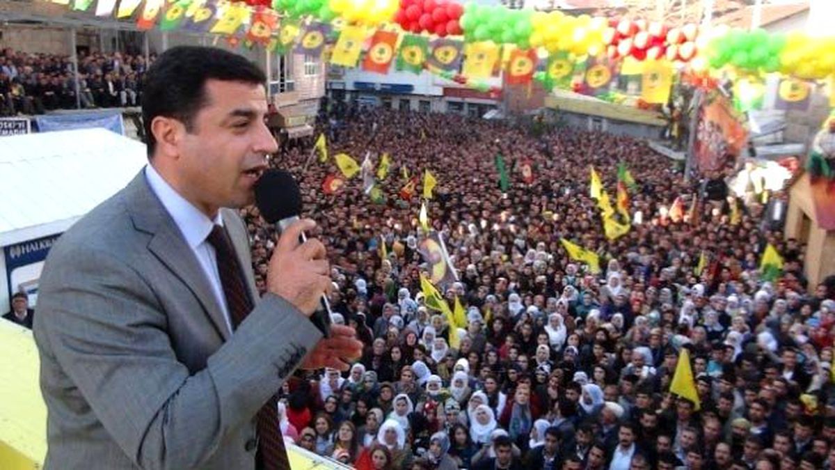 Demirtaş, Batmanda Miting Düzenledi