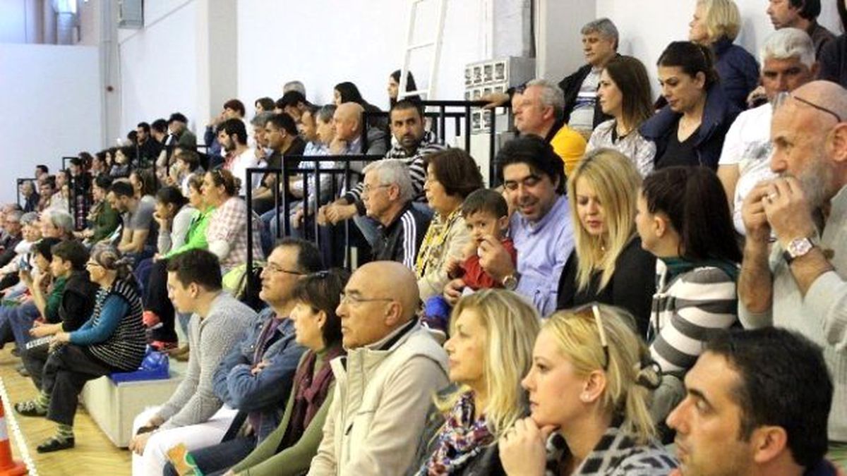 Foça\'da Basketbol Coşkusu