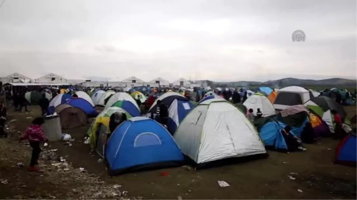 Makedonya-Yunanistan Sınırındaki Sığınmacıların Zorlu Hayat Koşulları