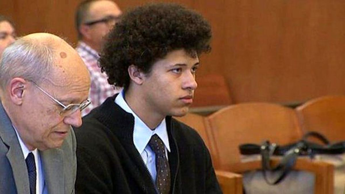 Öğretmenini Öldürdükten Sonra Tecavüz Eden Genç, En Az 40 Yıl Hapis Cezası Aldı