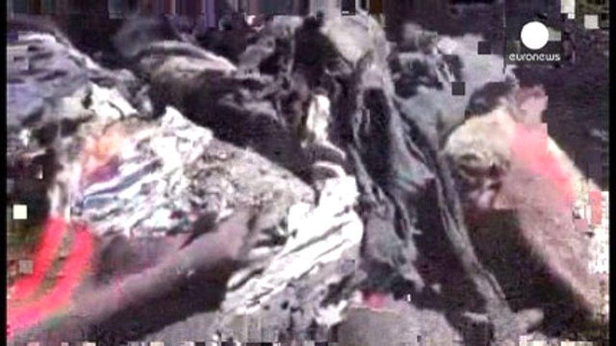 Yemen\'de Pazar Yerine Hava Bombardımanı