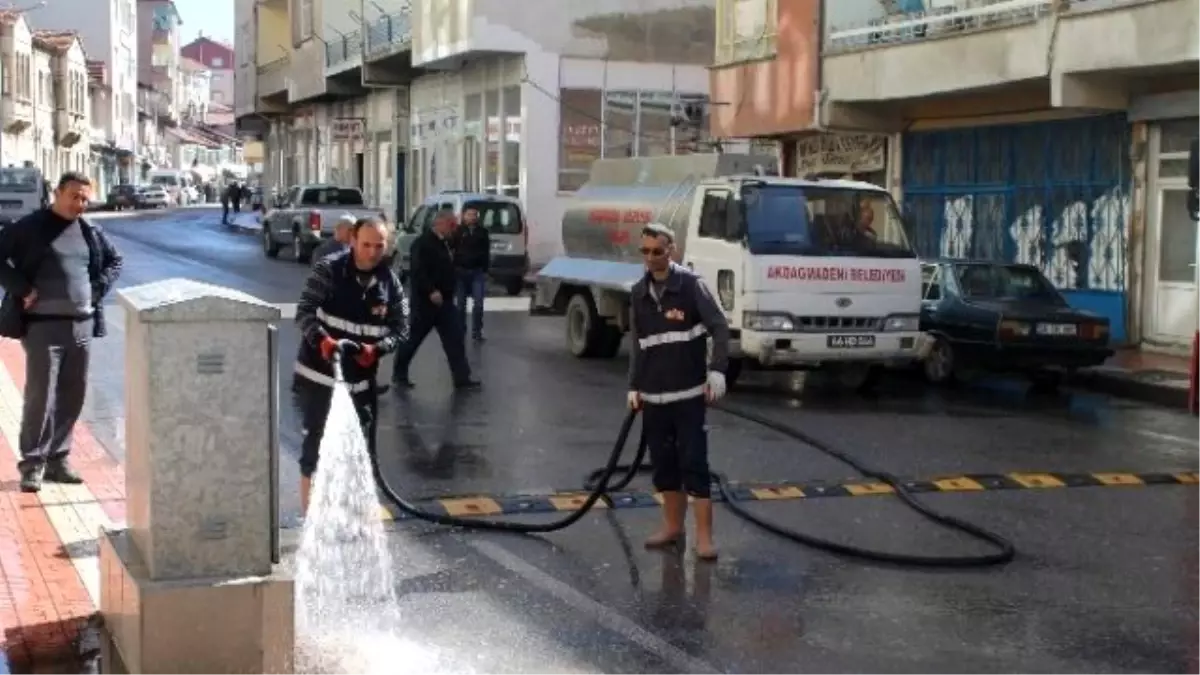 Akdağmadeni Belediyesinden Bahar Temizliği