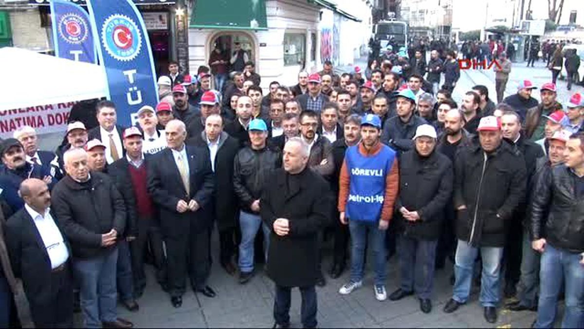 Beyoğlu\'nda Kiralık İşçi Protestosu...