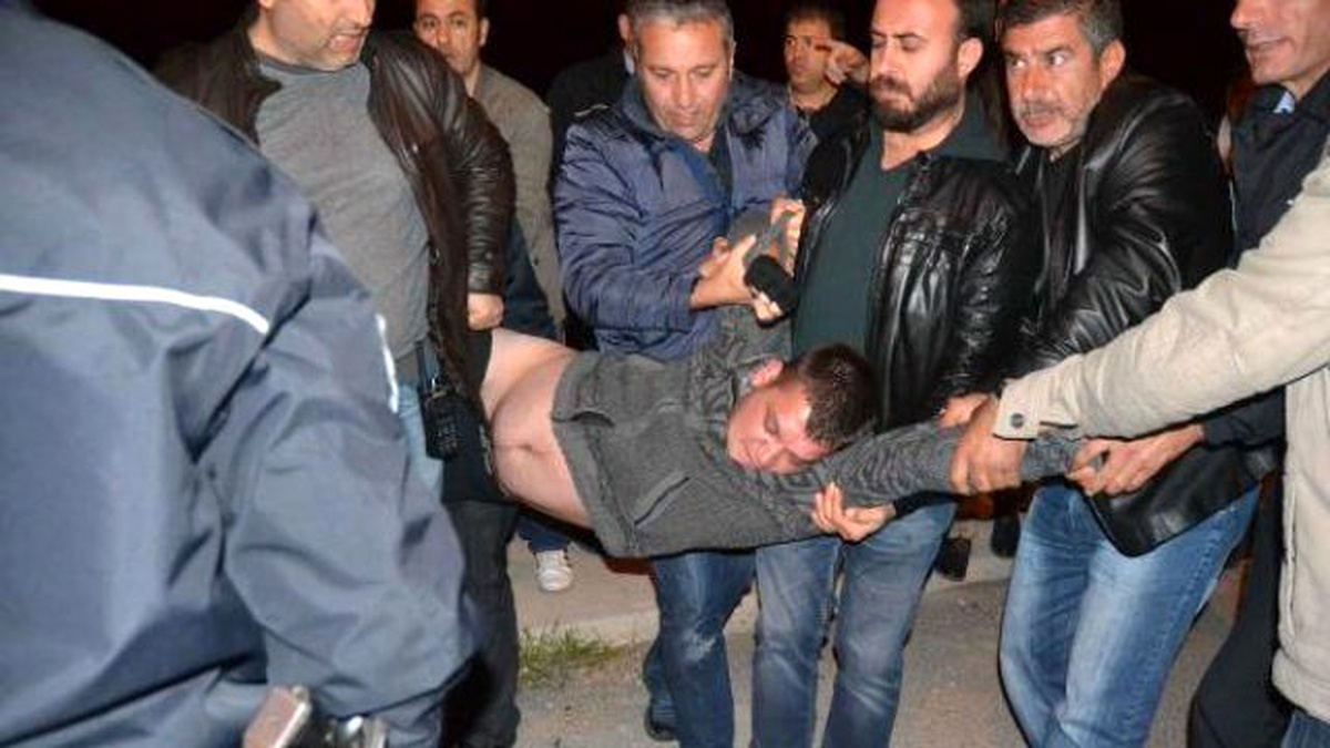 İntihar Etmek İçin Köprüye Çıkan Adamı Polis Kurtardı