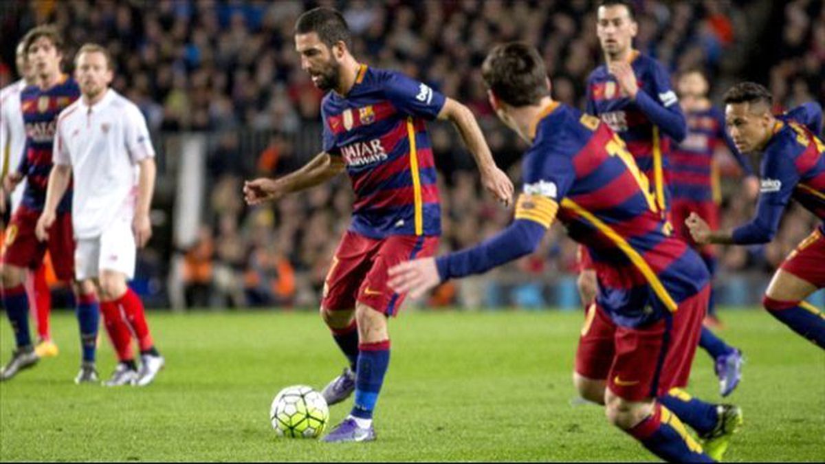 İspanyollar, Arda Turan'ı Yerden Yere Vurdu