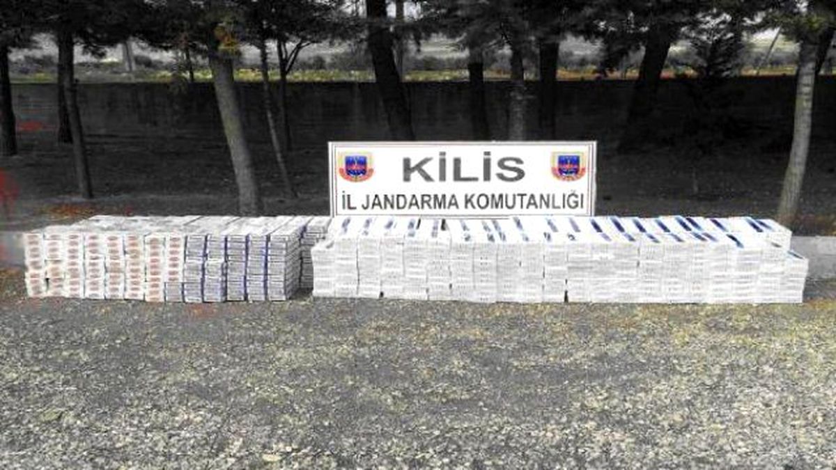 Kilis\'te 10 Bin 560 Paket Kaçak Sigara Ele Geçti