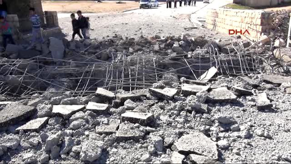 Nusaybin PKK\'lıların Bombalı Saldırı Düzenlediği Köprü Kullanılamaz Hale Geldi