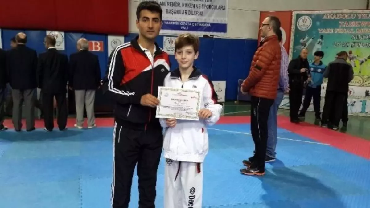 Taekwondoda Oğuzhan Finalde