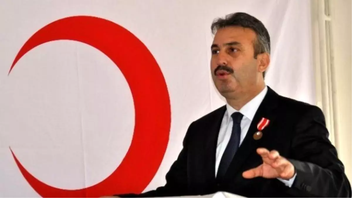 Türk Kızılayı Aydın Şube Başkanı Bekir Sıtkı Pekmezci Güven Tazeledi