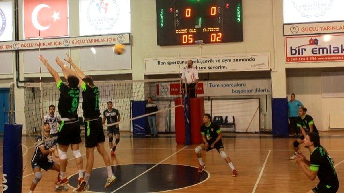 Voleybol Takımı Eskişehir\'den Galip Döndü