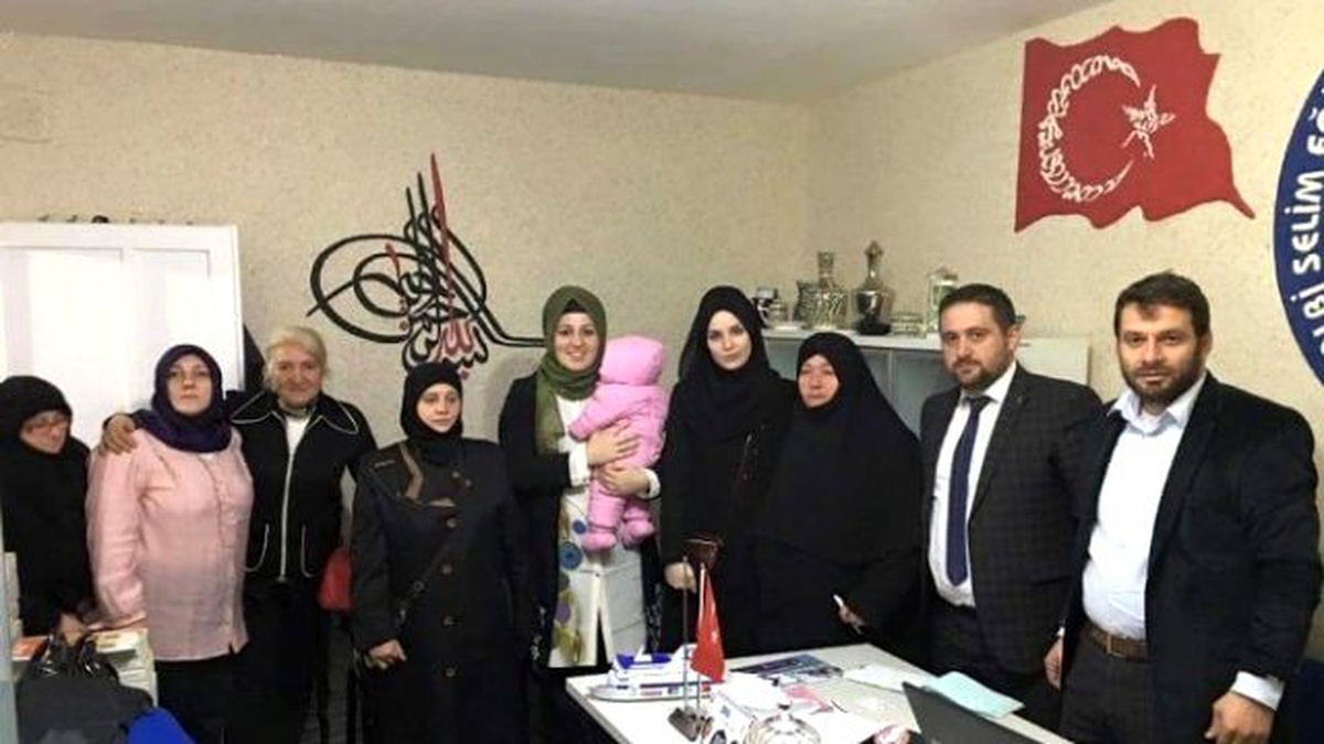 Ak Kadınlardan Kalbi Selim Derneği\'ne Ziyaret