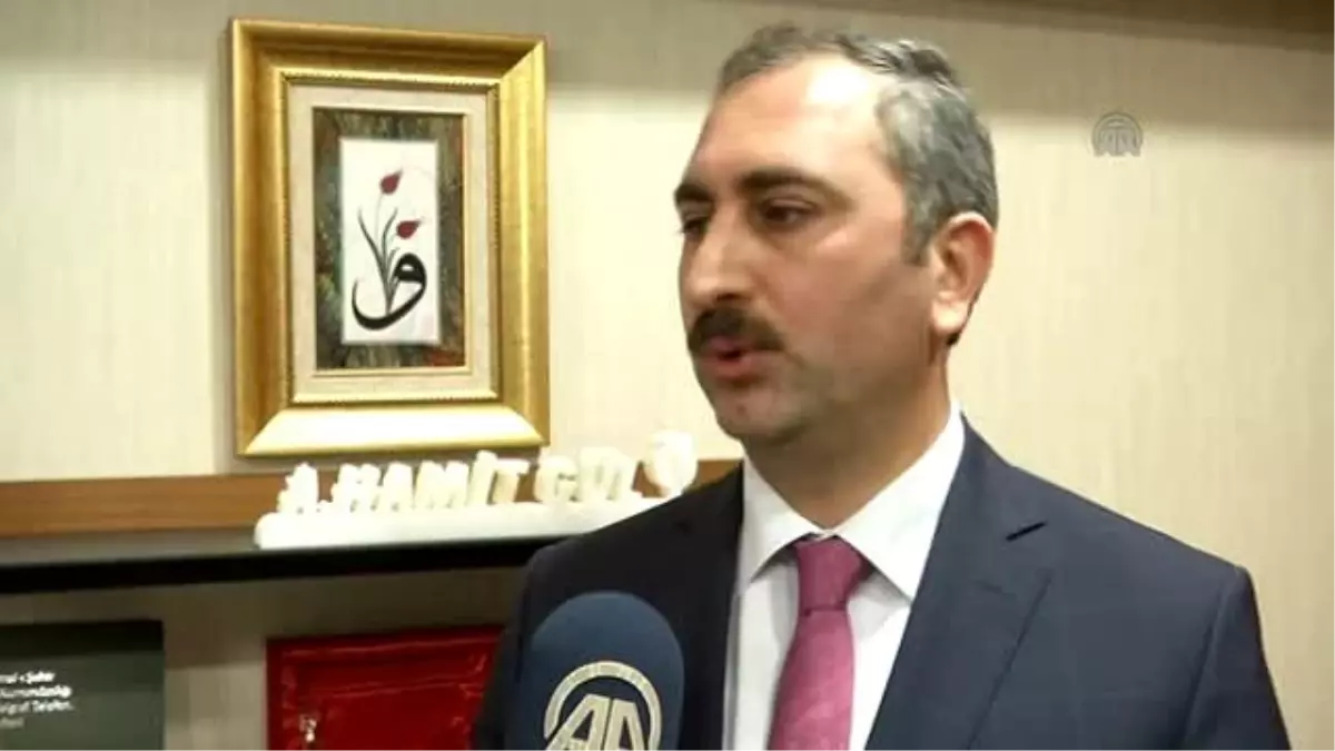 AK Parti Genel Sekreteri Gül: "Aym Başkanı\'nı Anayasa\'ya Uymaya Davet Ediyorum"