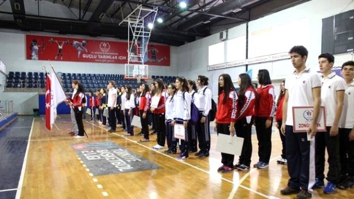 Basketbol Grup Müsabakaları Başladı