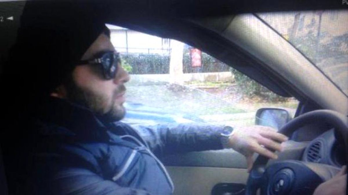 Başparmağındaki Gül Dövmesinden Yakalandı