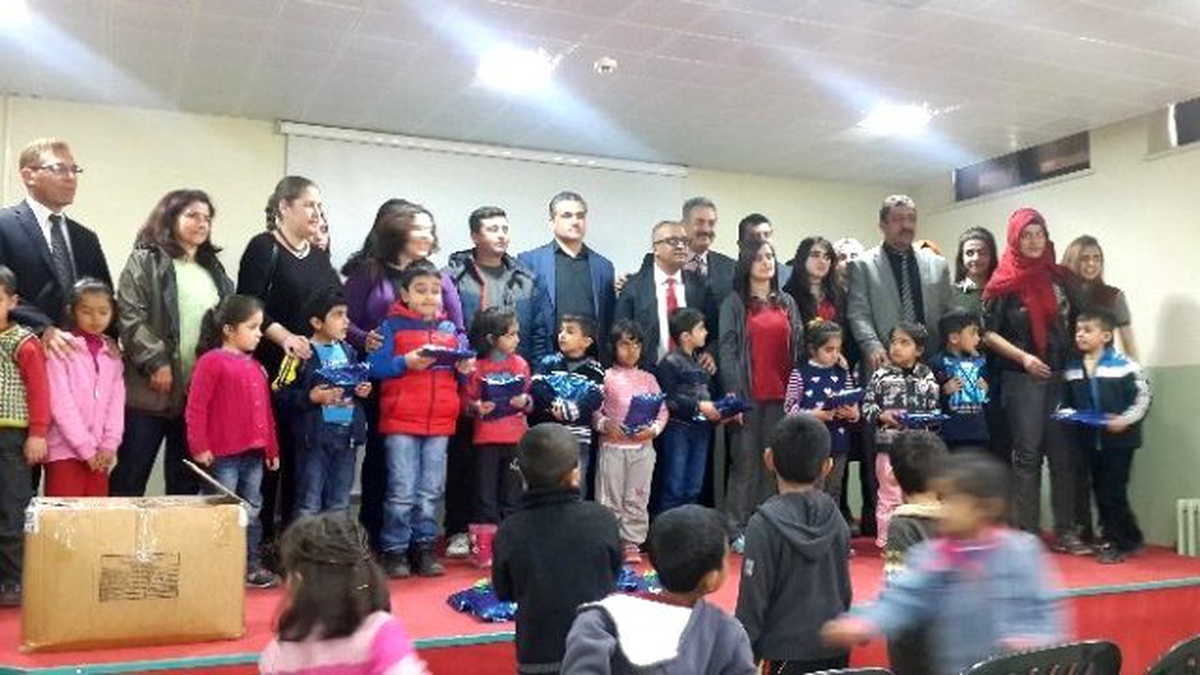 Çocuk Kitapları Yazarı Özeren, Öğrencilerle Bir Araya Geldi