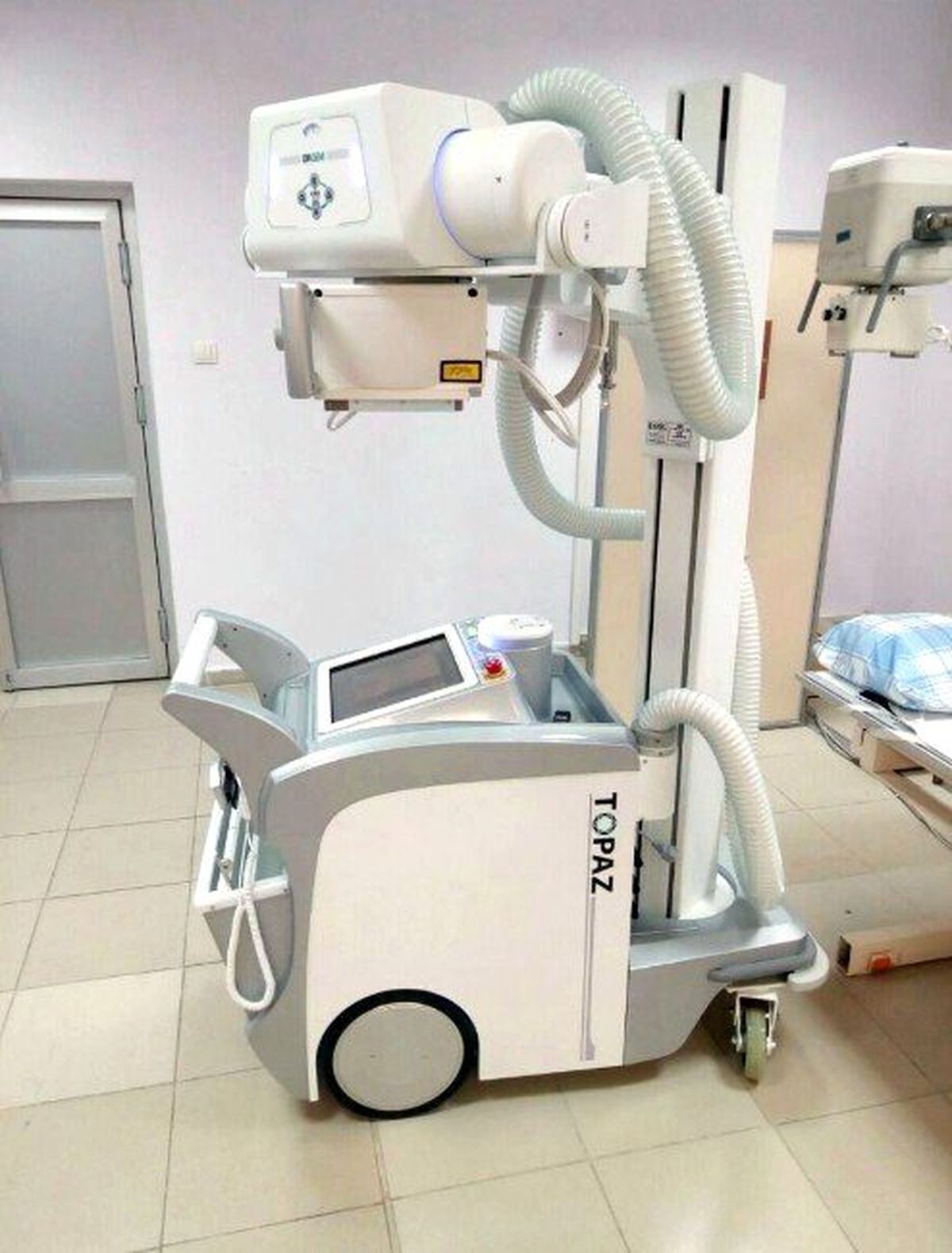 Devlet Hastanesi\'ne Mobil Röntgen Cihazı