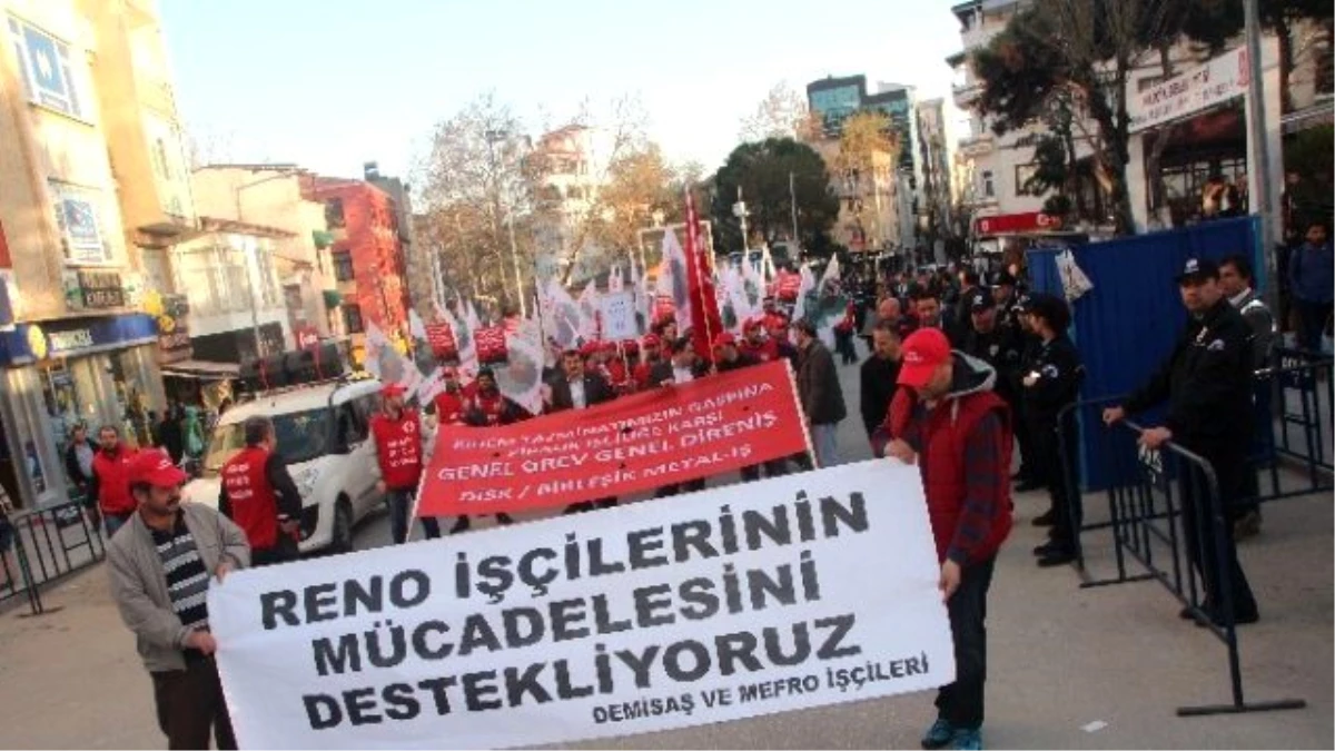 Disk\'e Bağlı Birleşik Metal-iş Sendikası İşçilerinden Protesto