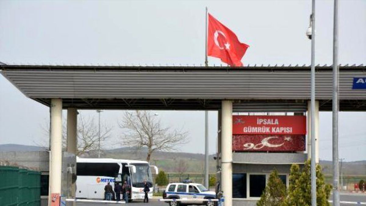 Greece Sends 70 Refugees Back To Turkey