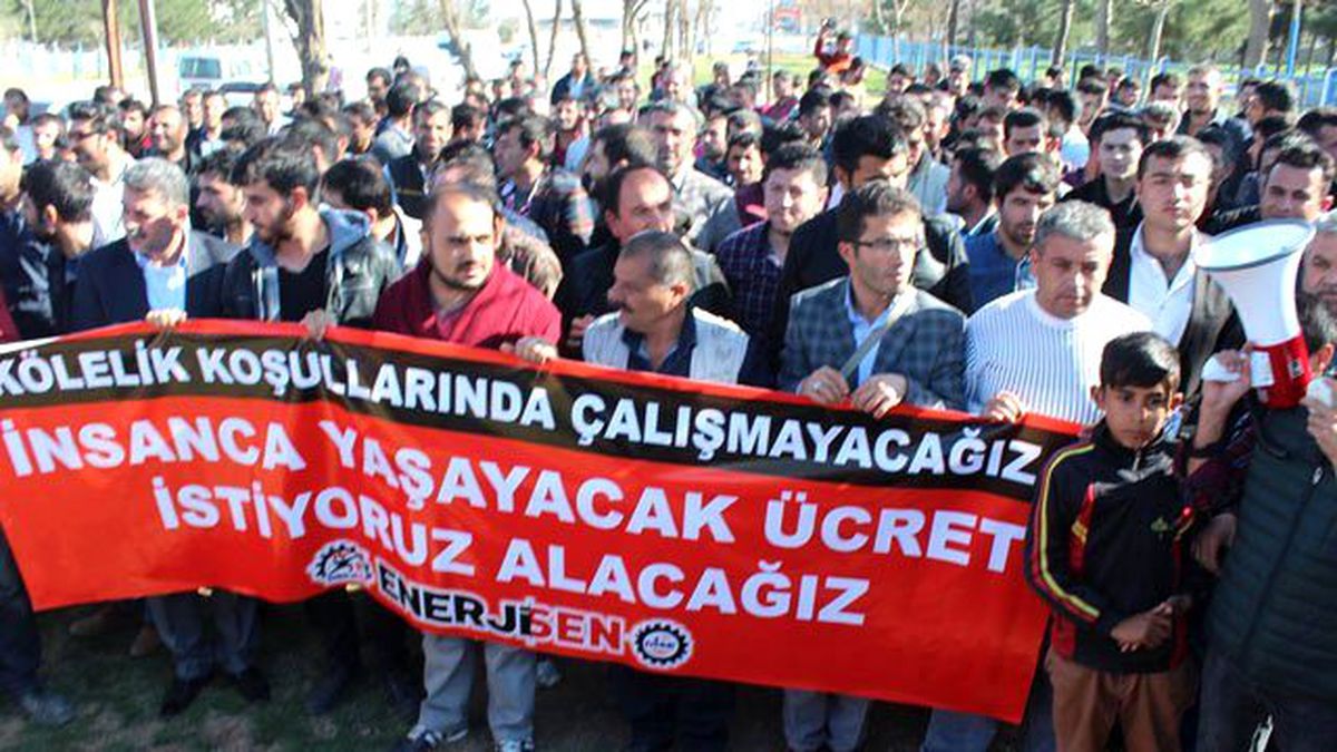 İşçiler, Mağduriyet İçin Halktan Özür Diledi