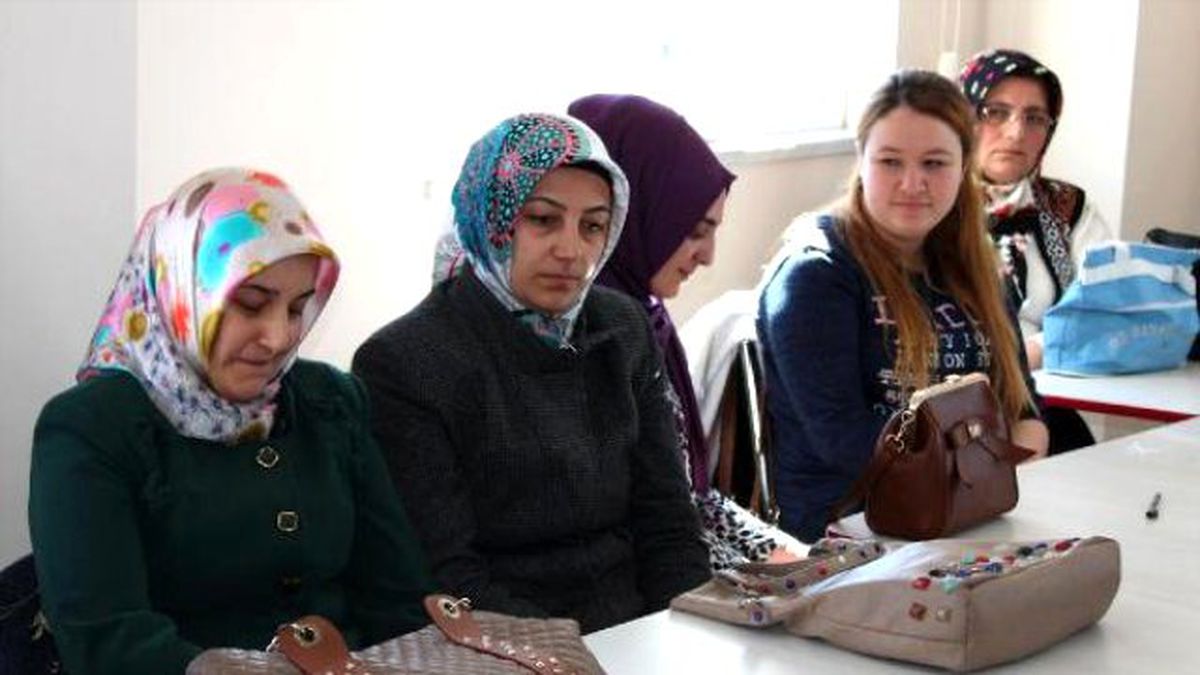 İşkur-Cem Vakfı Ortaklığında Keçe Kursu Açıldı