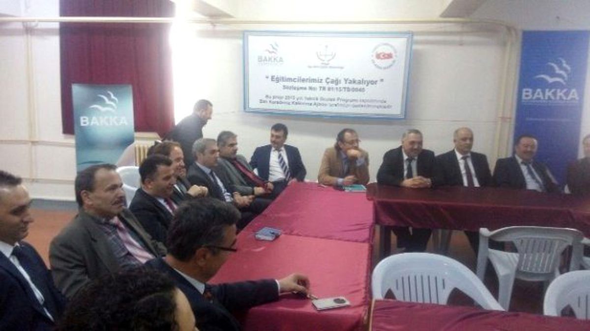 Okul Müdürlerine Eğitim Semineri Devam Ediyor