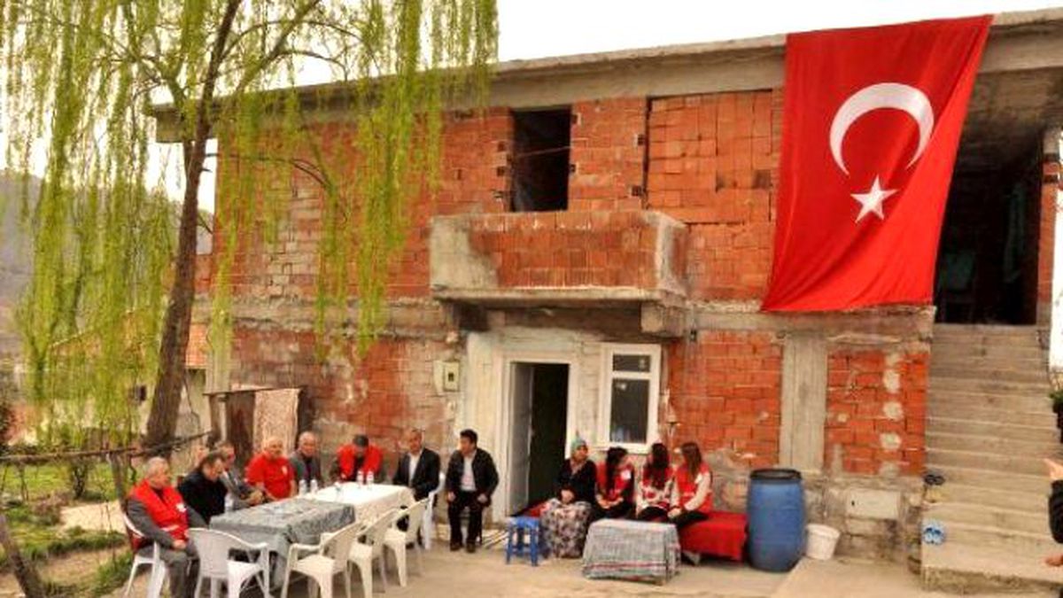 Şehit Ailesine Hayırseverden Destek