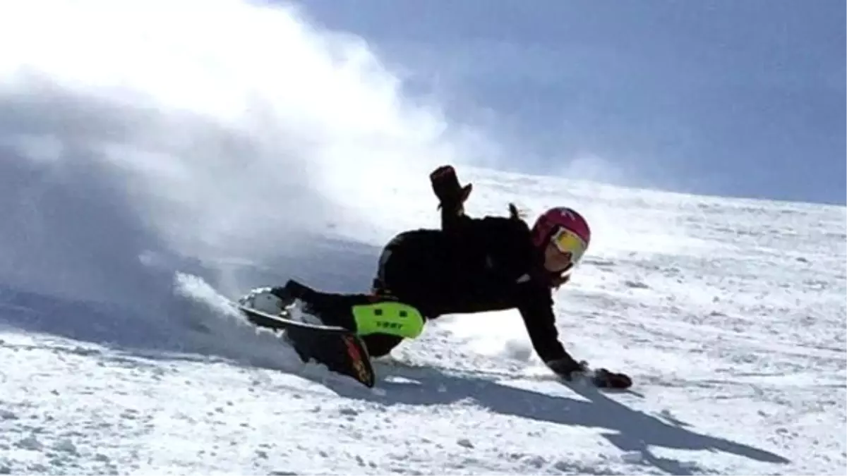 Snowboardda Dünyanın En İyileri ile Yarıştı