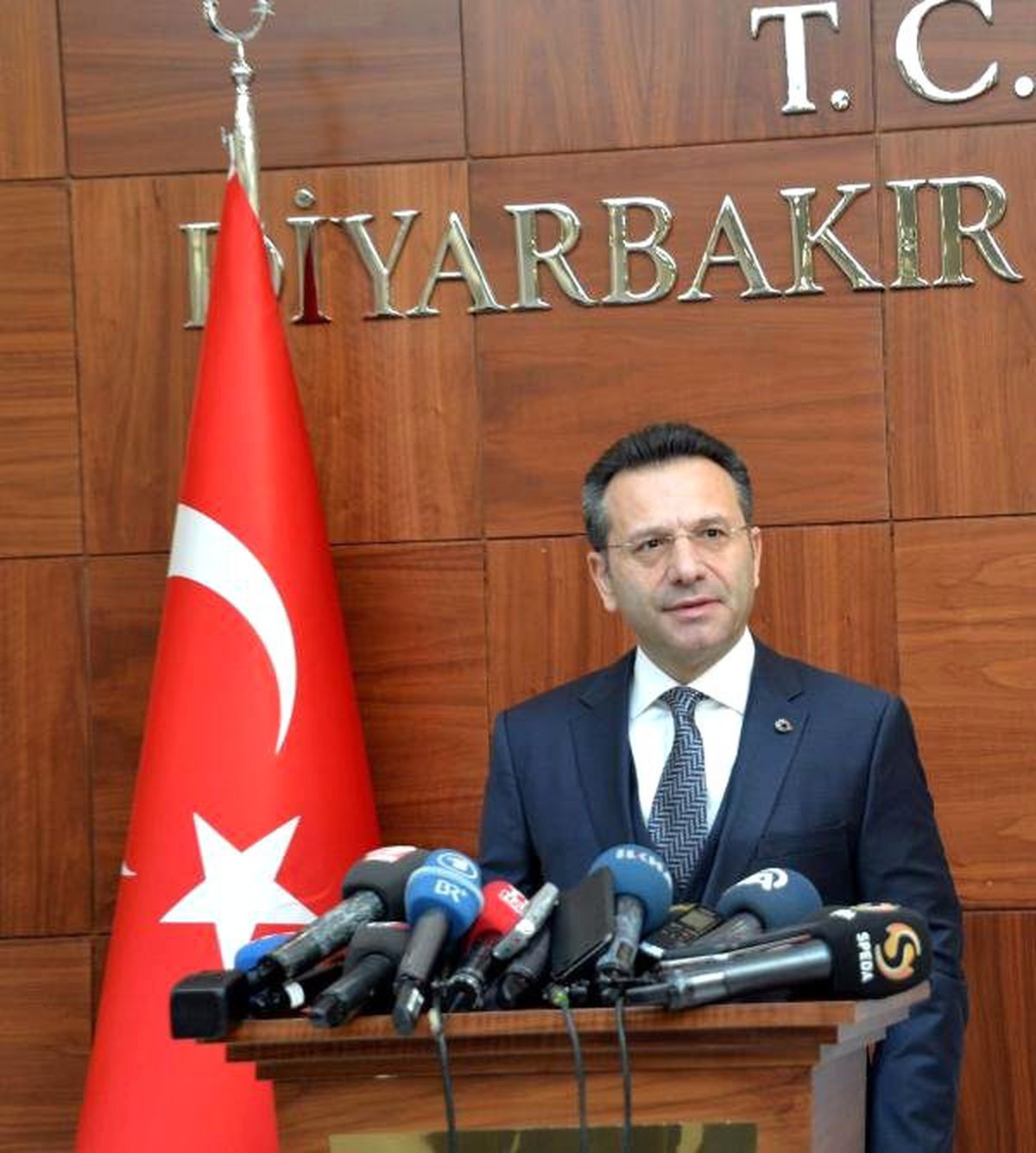 Sur\'da Operasyon Son Aşamada, PKK\'lılara Sık Sık \'Teslim Olun\' Çağrısı Yapılıyor (2)