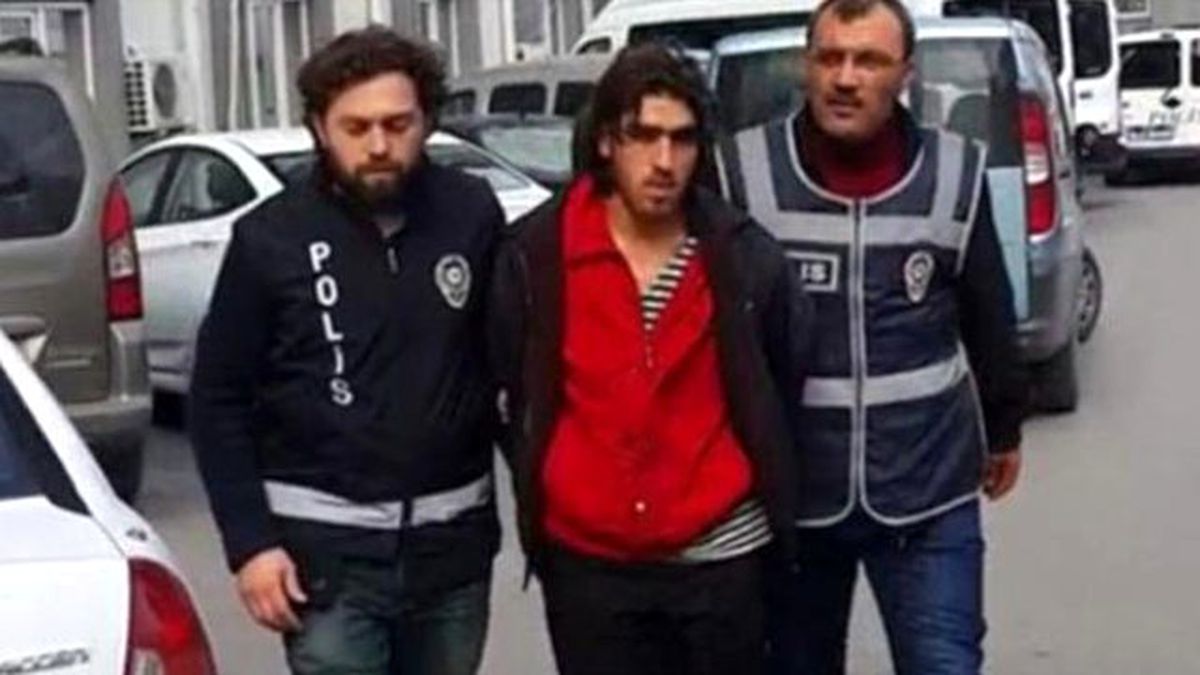 Travestiyi Bıçak Zoruyla Kaçırdı, Tecavüz Etti, Telefonunu Çaldı