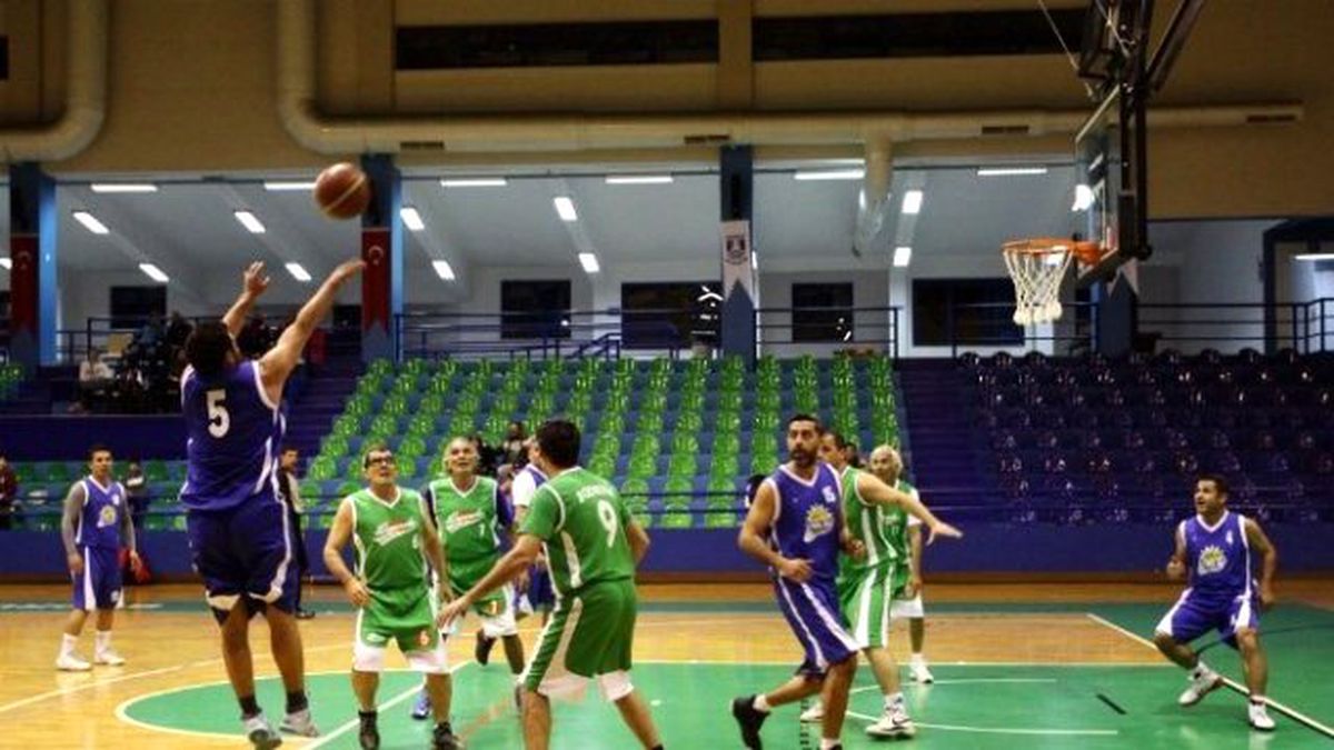 Veteran Basketbolcular Sahada
