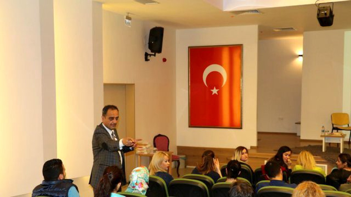 \'Ana Baba Okulu\' Semineri Düzenlendi