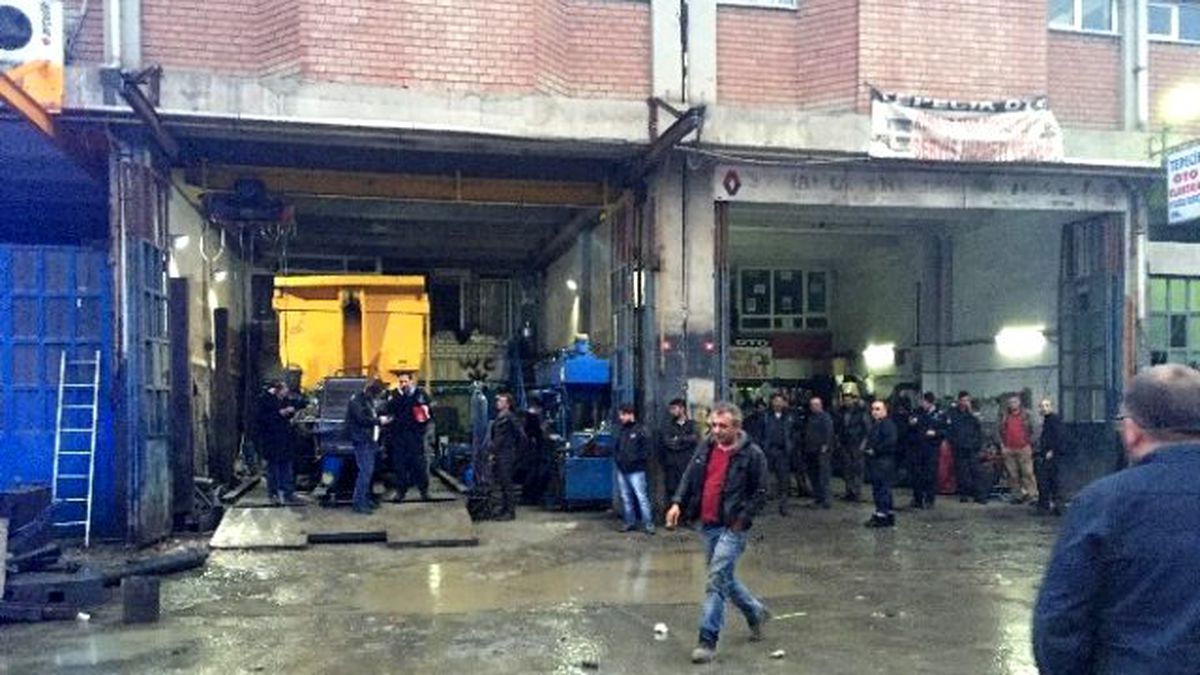 Başakşehir\'de Silahlı Saldırı: 1 Polis Yaralı
