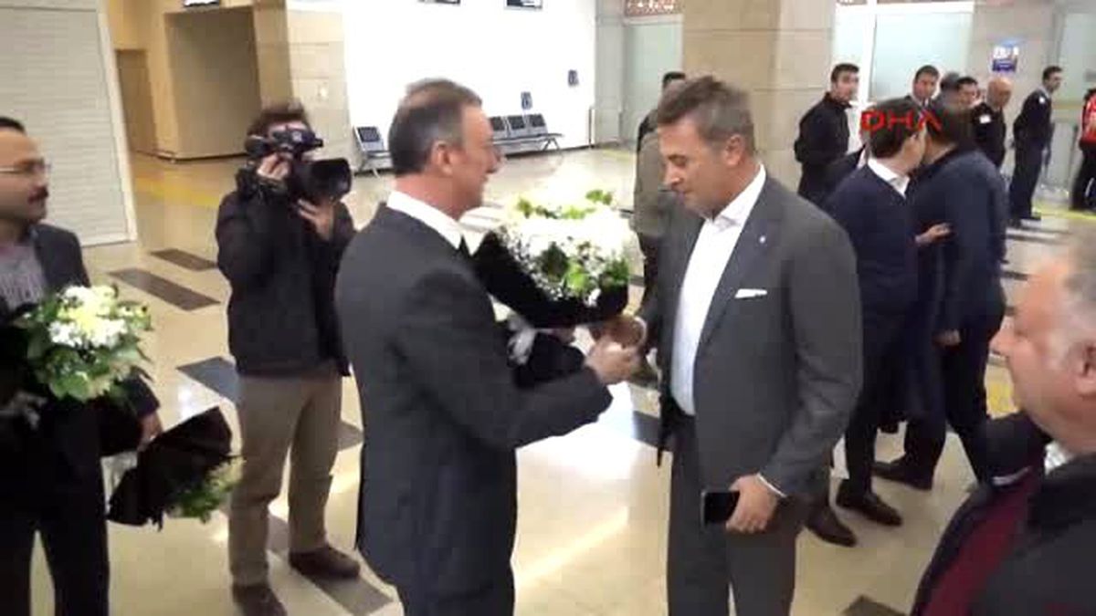 Beşiktaş, Konya\'da Meşalelerle Karşılandı