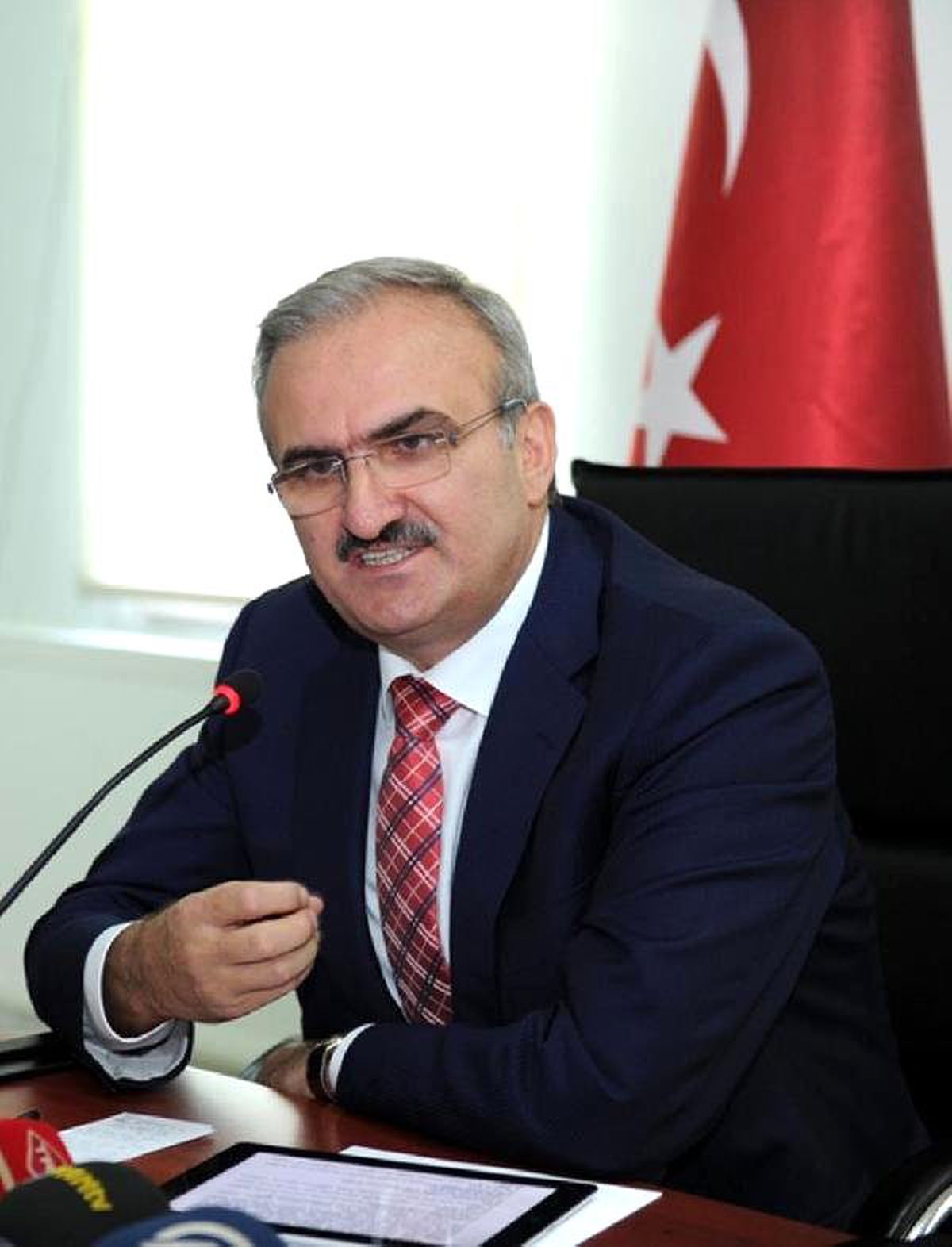 Bursa Valisi Karaloğlu\'ndan Dolandırıcılık Uyarısı