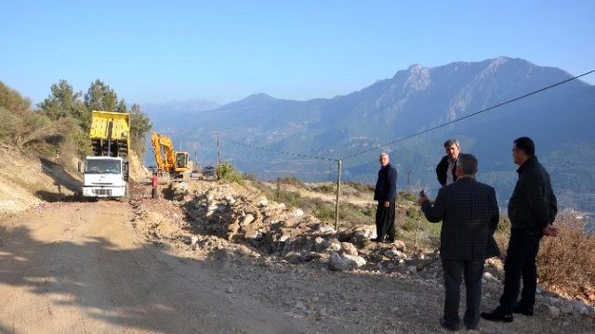 Büyükşehir Akçatı Yolunu Ulaşıma Açtı