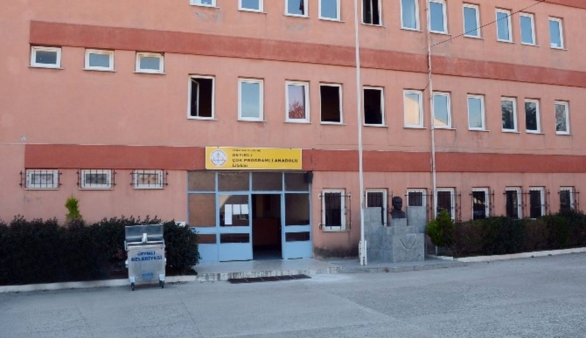 Çanakkale\'de Kız Öğrenciye Taciz İddiası