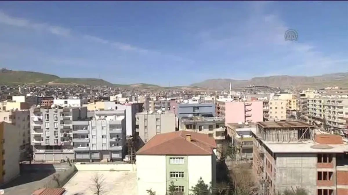 Cizre\'deki Sokağa Çıkma Yasağının Kaldırılması - Ailelerin İlçeye Dönüşü Sürüyor