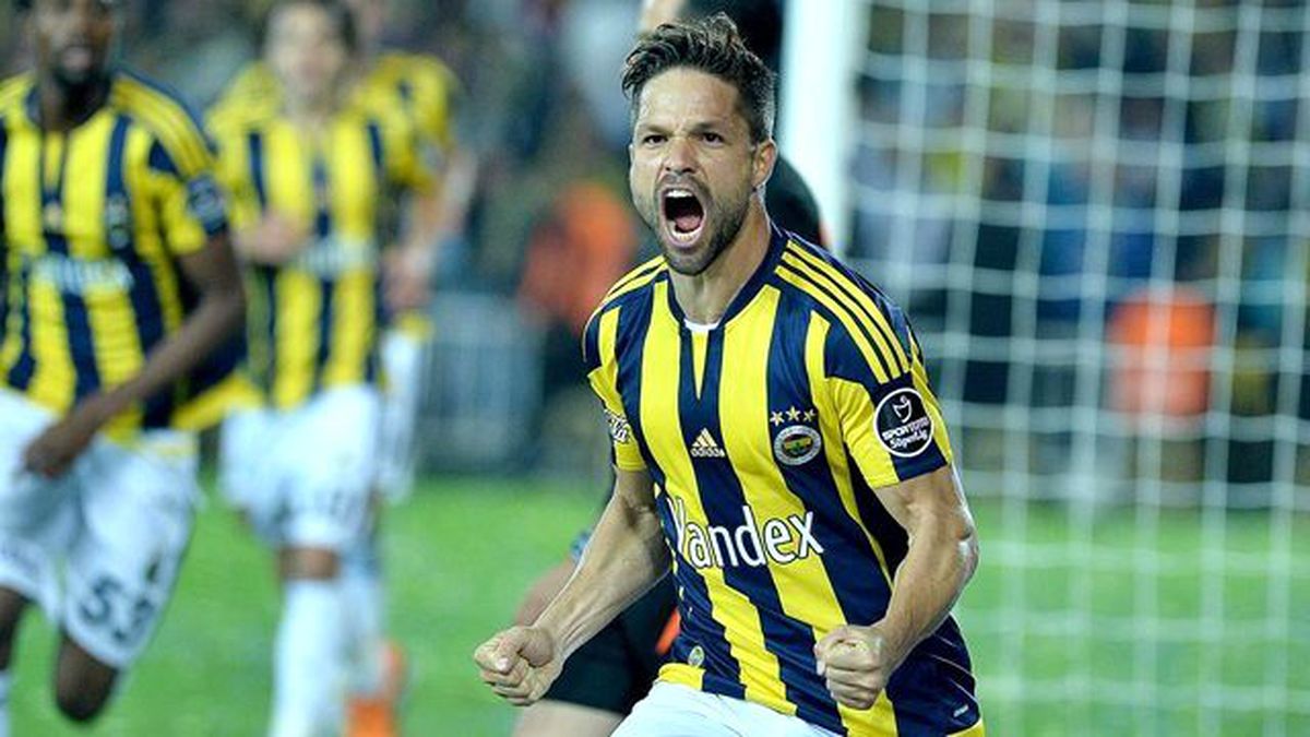 Diego'dan 3 Dilde Mesaj: Çocuklar Ölmesin, Maça Gelsin