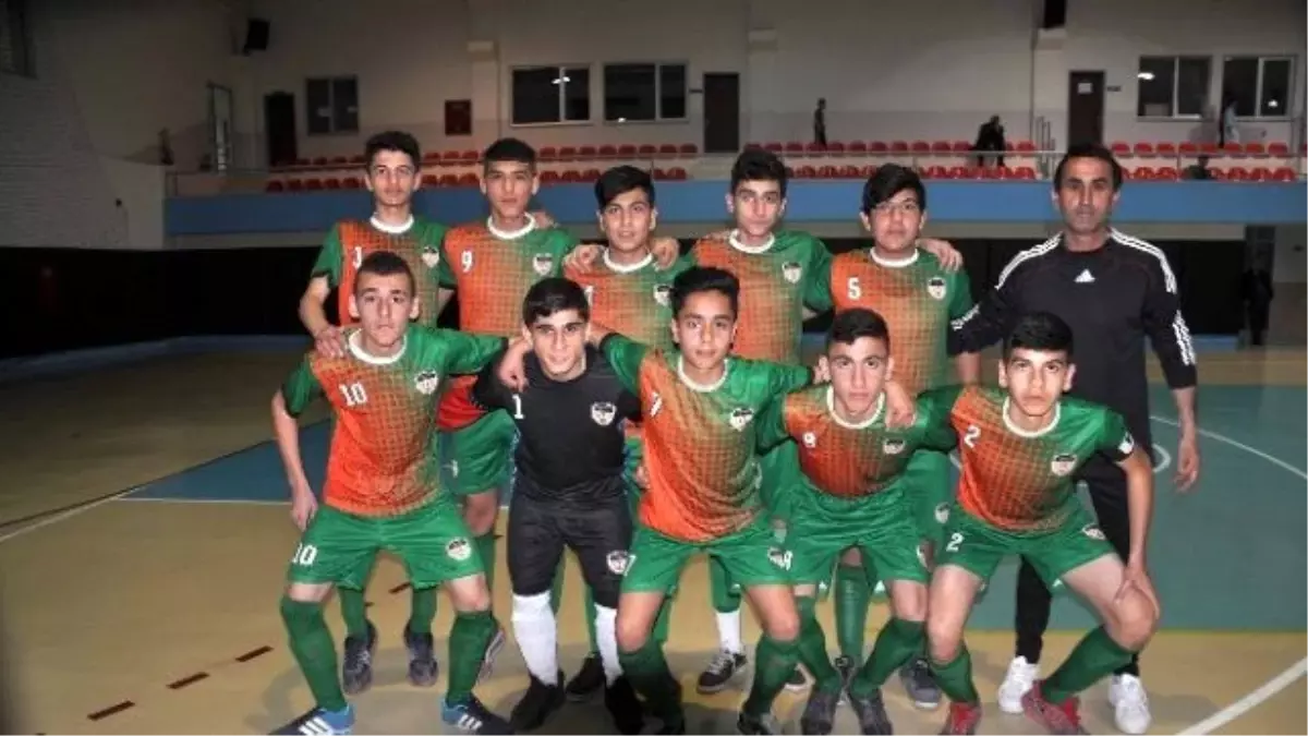 Kulüplerarası Futsal Ligi Adana\'da Başladı