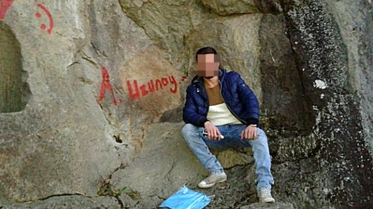 2 Bin Yıllık Anıta Spreyle Yazı Yazdılar